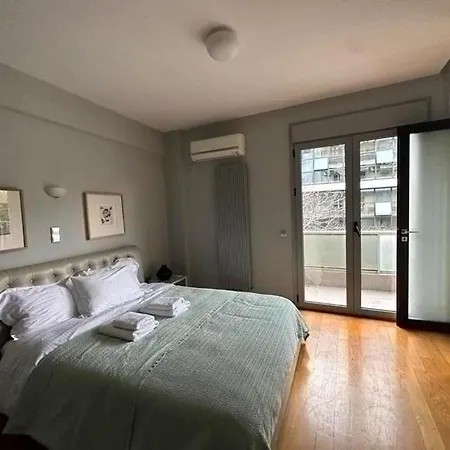 Apartment Spacious Stylish Flat At Acropolis Area! *