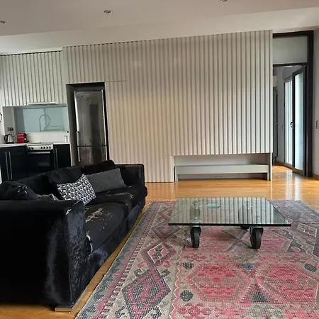 Spacious Stylish Flat At Acropolis Area! Athens